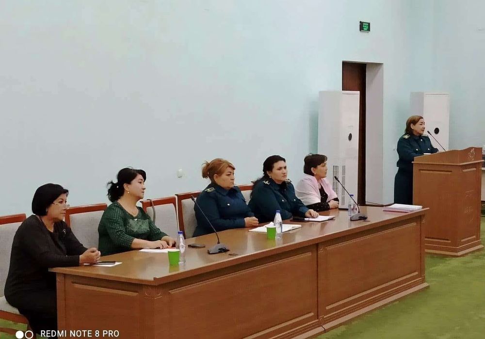 Ёшлар орасида ҳуқуқбузарлик ва жиноятларнинг олдини олишга қаратилган суҳбат ўтказилди