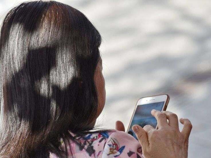 Ayol internetda oʻyin oʻynab, 30 million soʻm yoʻqotdi
