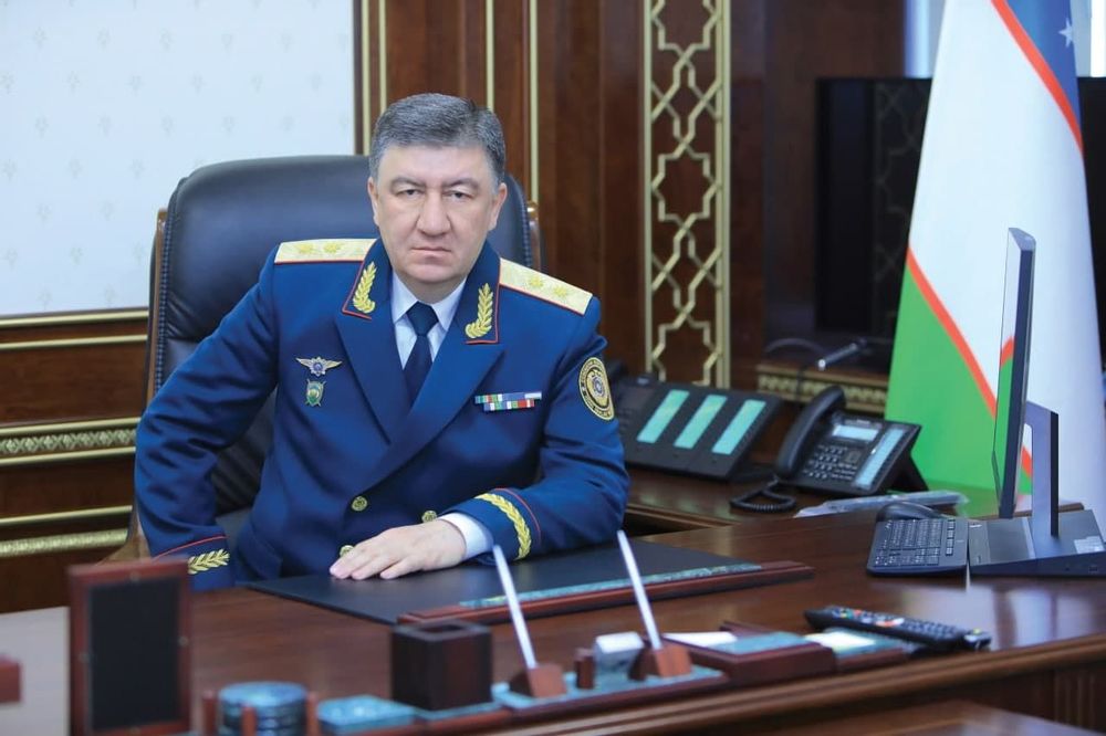 Ўзбекистон Республикаси Ички ишлар вазири генерал-лейтенант П.Р.Бобожоновнинг 1 октабр – “Ўқитувчи ва мураббийлар куни” байрами муносабати билан БАЙРАМ ТАБРИГИ