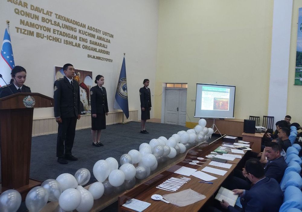 Билимдонлар беллашди