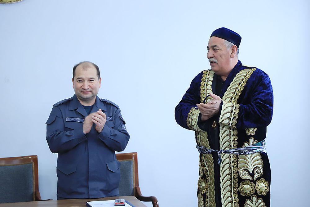 Ҳамкасблар ва шогирдлар эъзозида