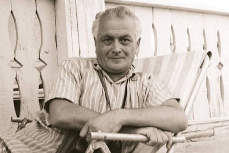 Koʻp qirrali qalam sohibi