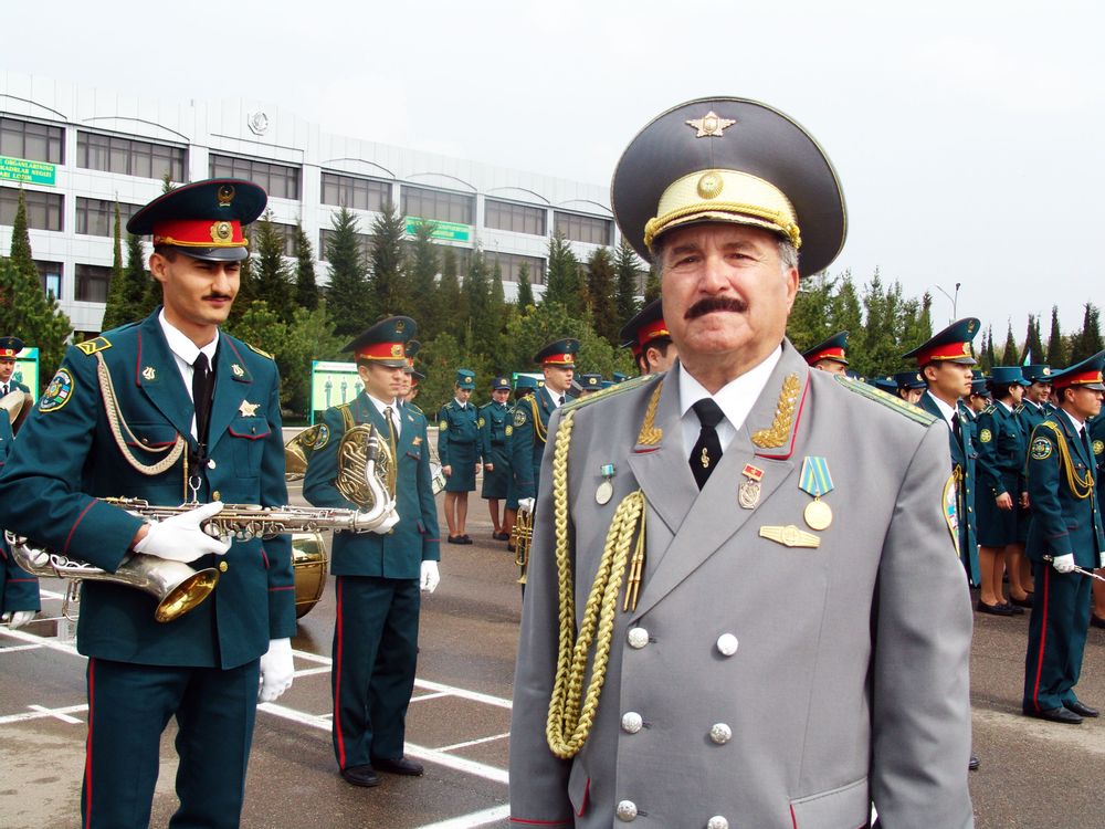 Преподаватель военных дирижеров