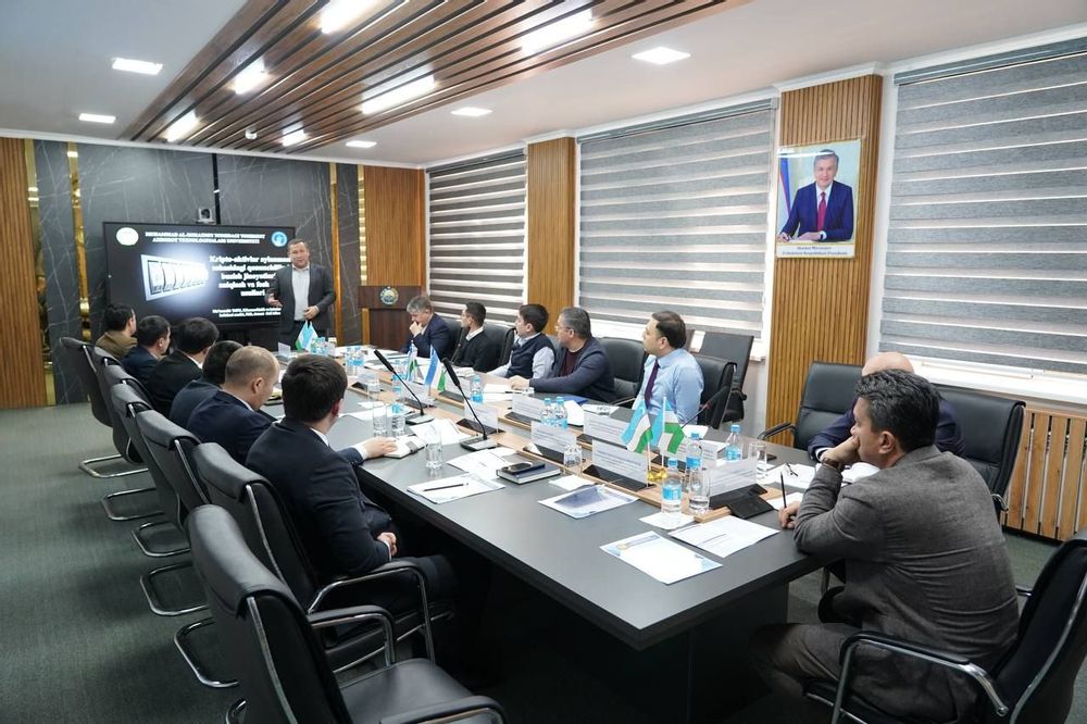 In the center of the discussion are current issues of the fight against cybercrime